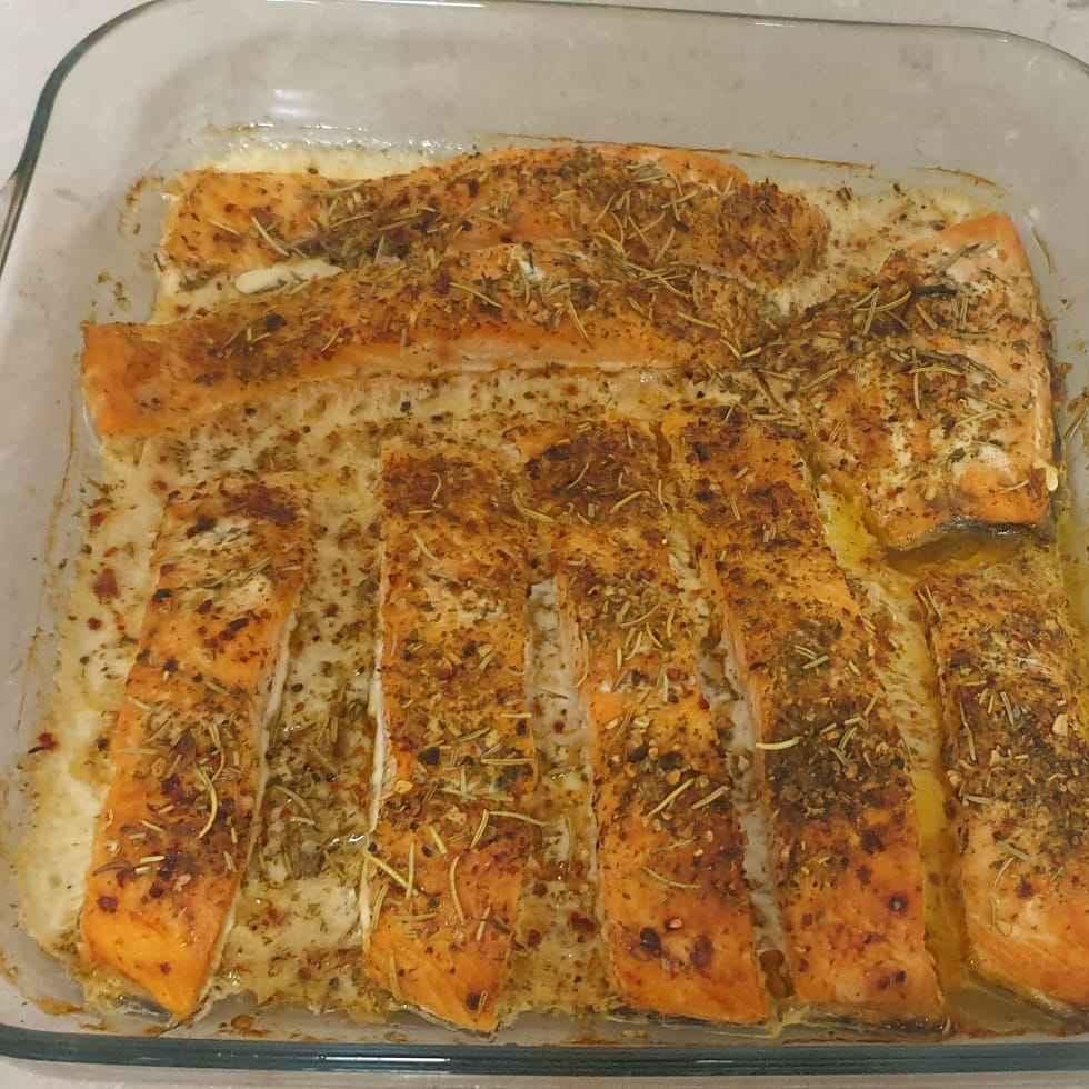 דג סלומון בתנור