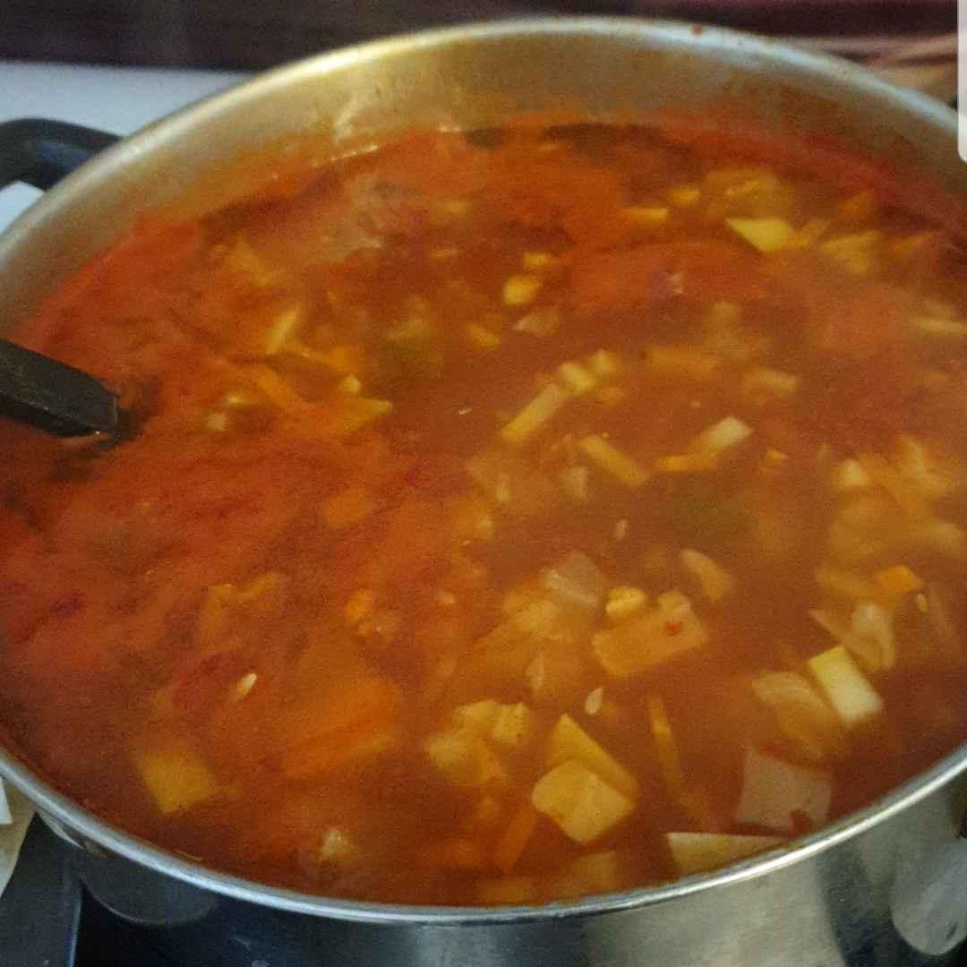 שורבה- מרק עגבניות ואורז